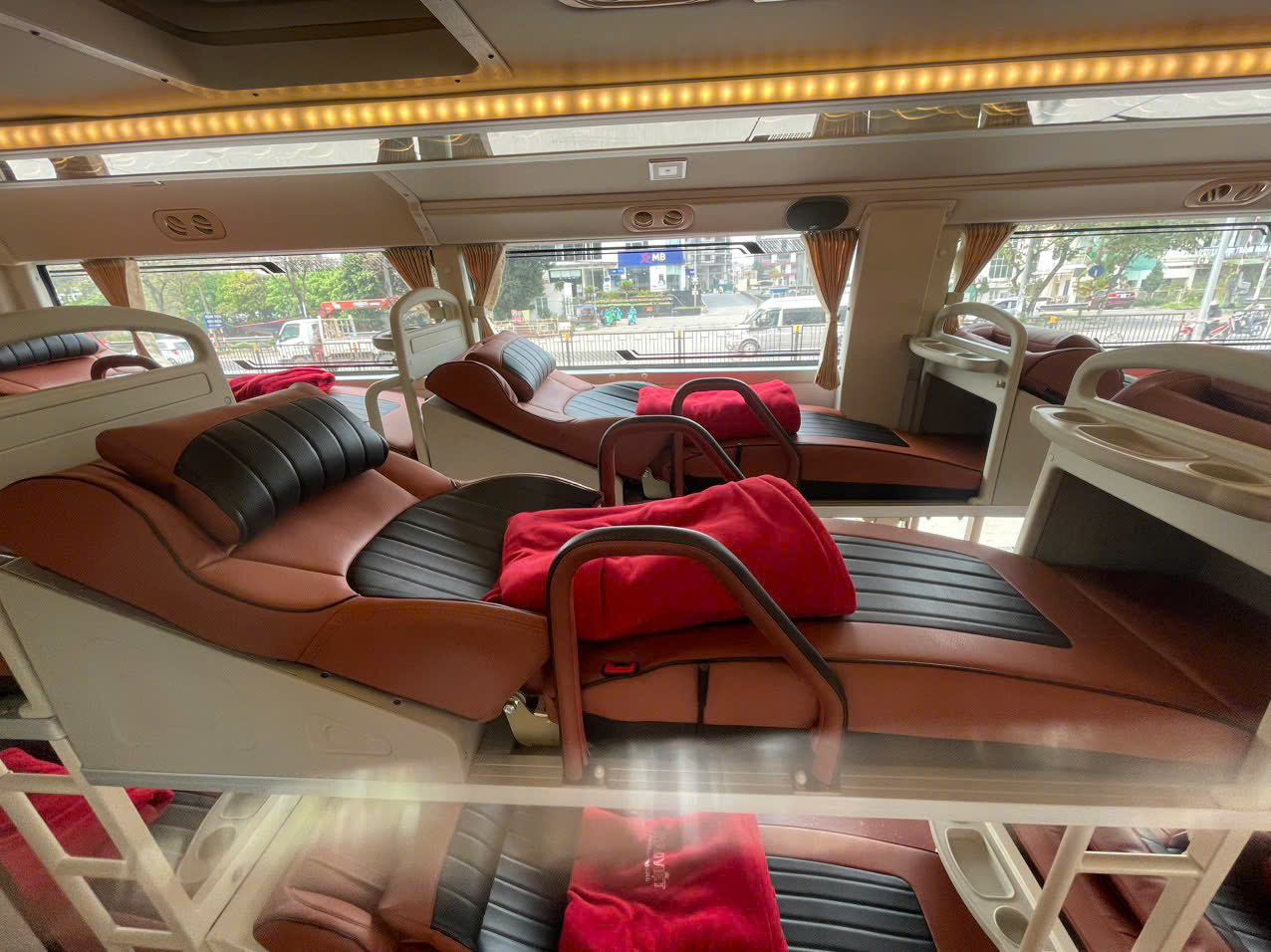 xe giường nằm đơn